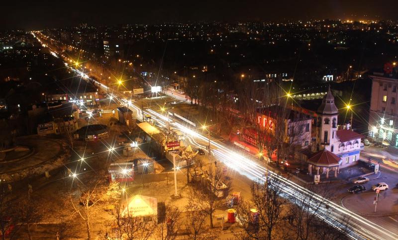 One-Bedroom Apartment - Soborna Street 9  image 2