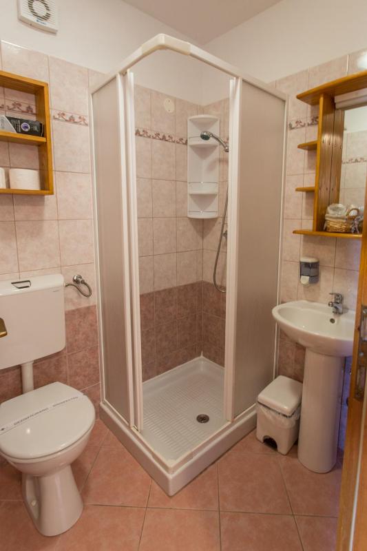 Double Room image 2