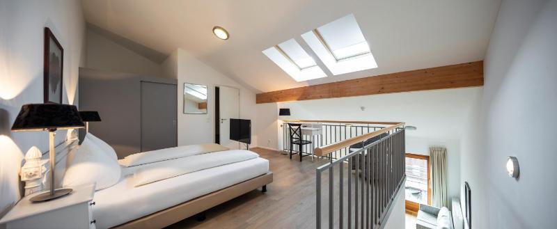 Superior Double Room with Mountain View image 4