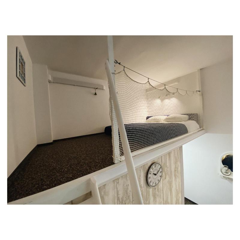 Triple Room with Bathroom image 3