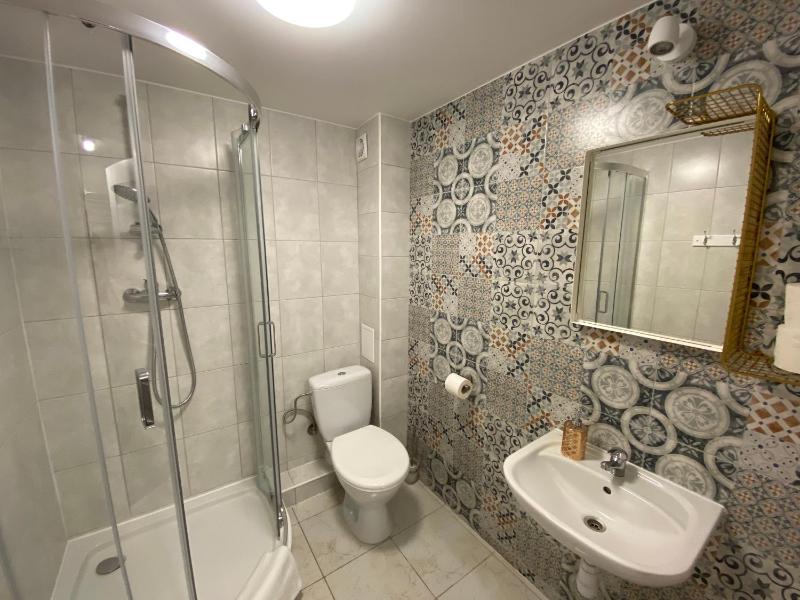 Triple Room with Bathroom image 4