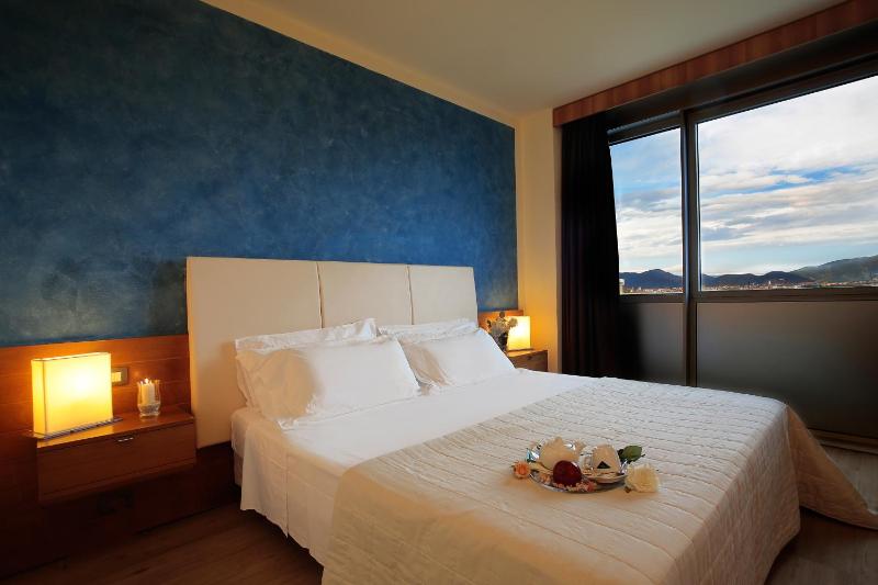 Junior Suite image 2