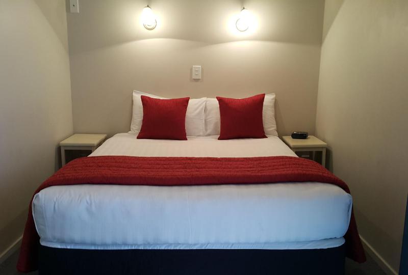 Avon City Motel - image 22