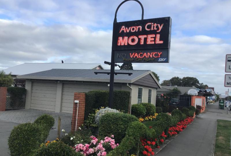 Avon City Motel - image 7