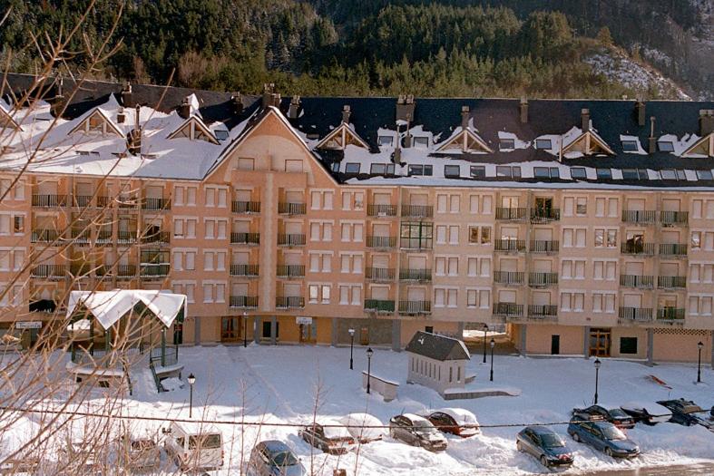 Apartment (2-4 Adults) image 1