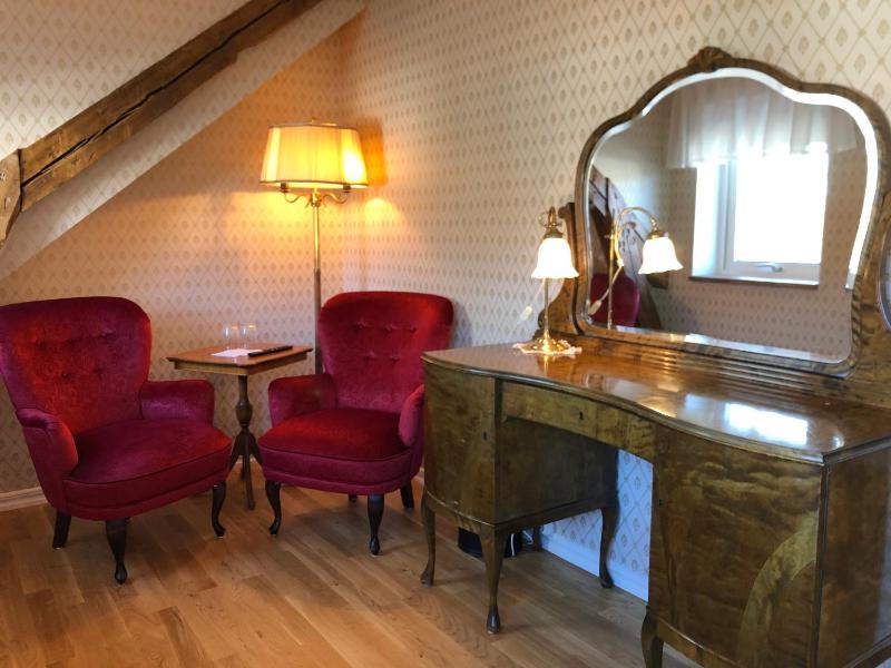 Superior Double Room image 4