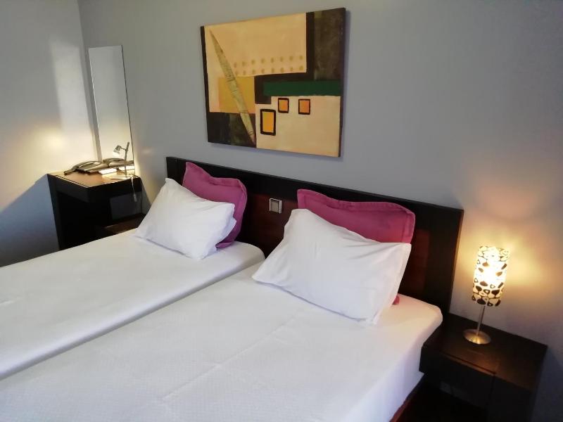 Single Room with Balcony image 4