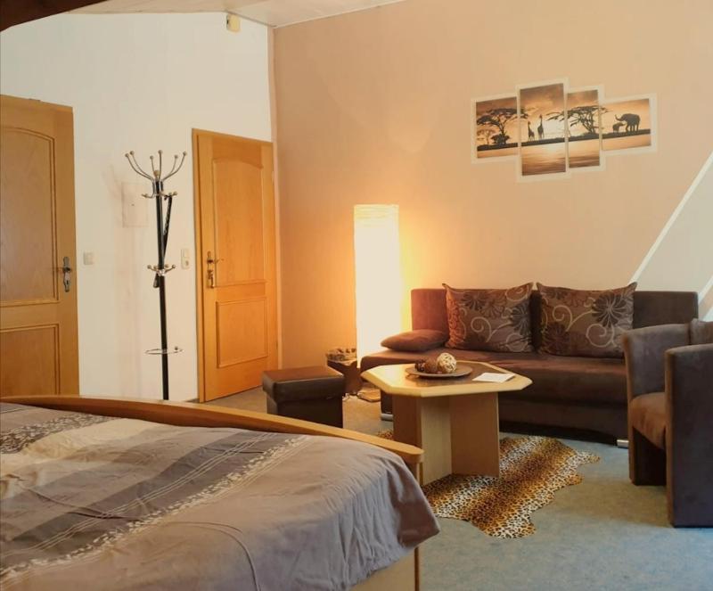 Family Double Room image 1