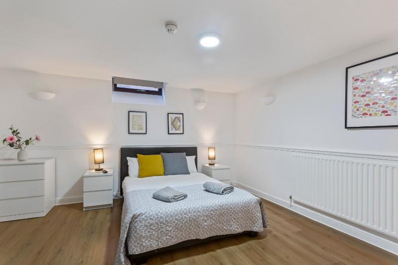 River Rooms Nottingham - image 12