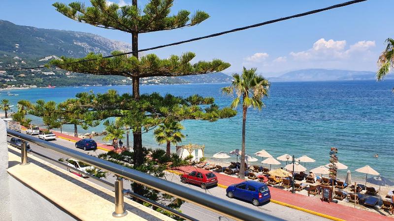 Apartment with Sea View image 3