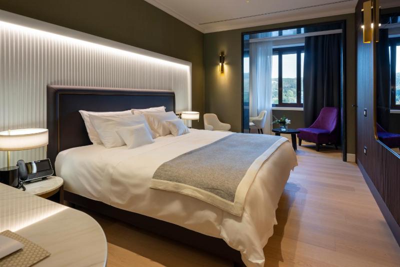 Junior Suite image 1