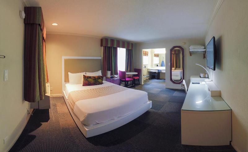 Inn at Golden Gate - image 1