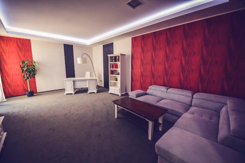 One-Bedroom Apartment 4 stars image 1