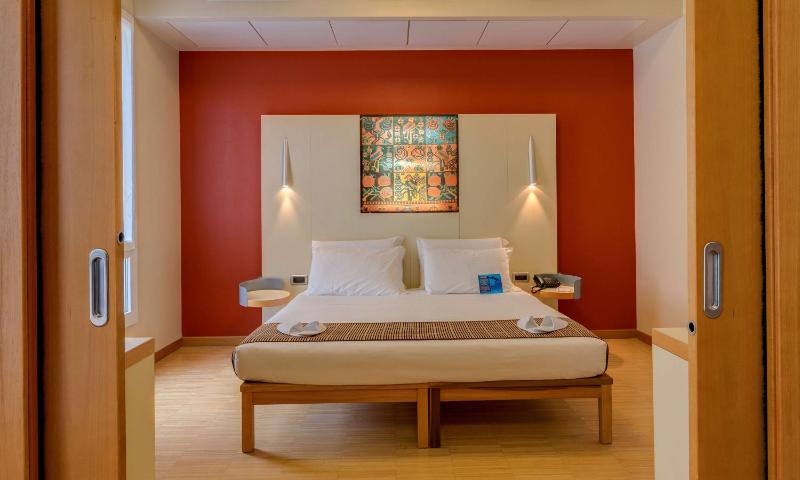 Junior Suite image 1