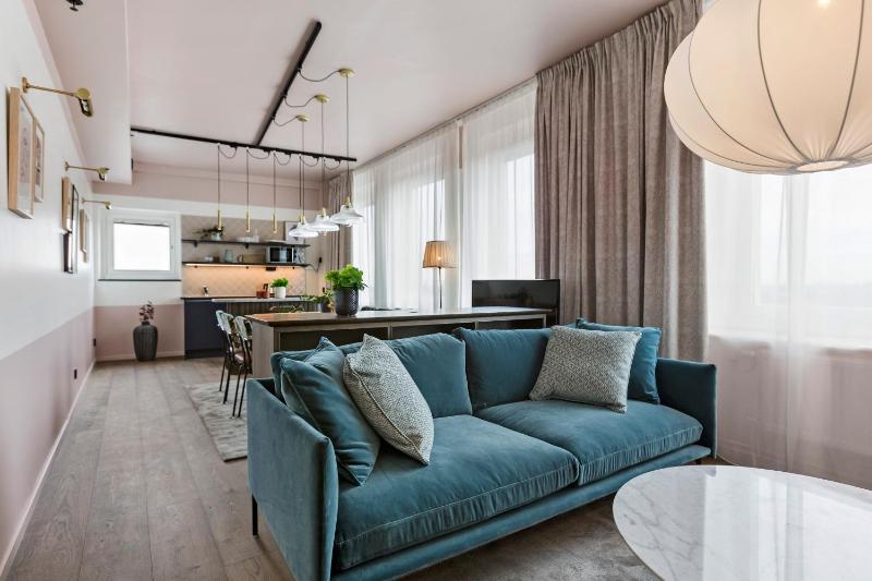 Executive King Suite image 2