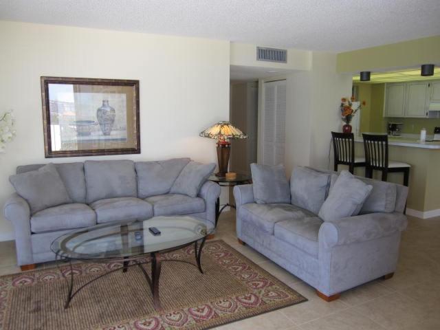Two-Bedroom Apartment image 3
