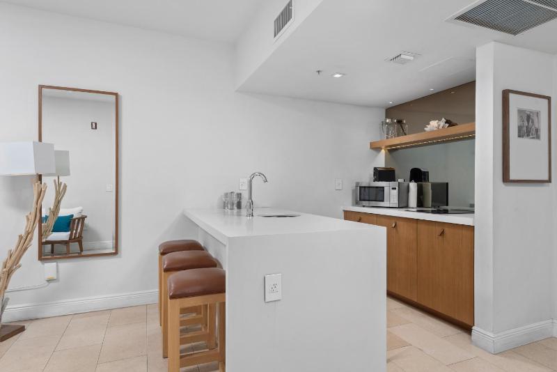 Bentley Hotel South Beach - image 6