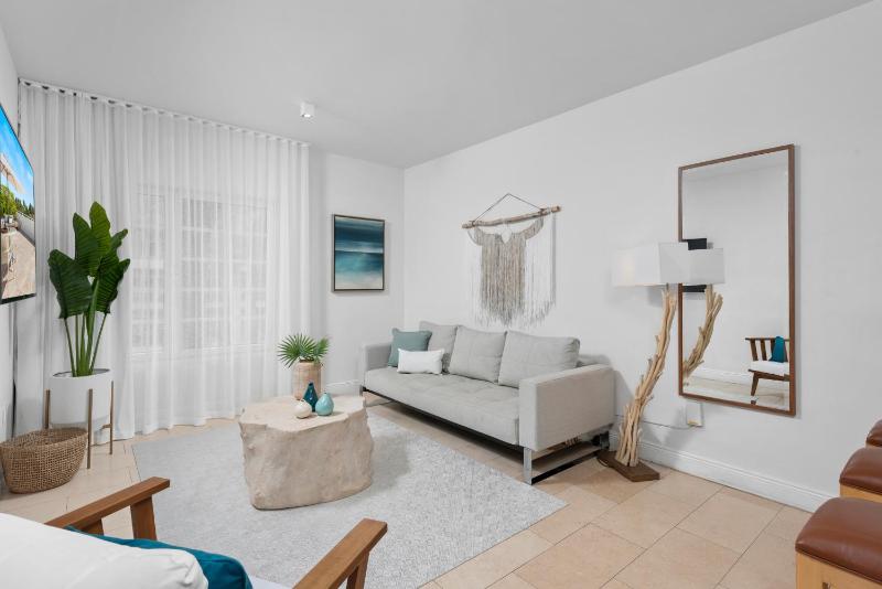 Bentley Hotel South Beach - image 9