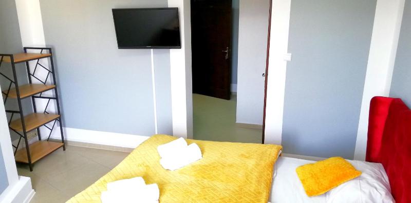 Budget Double Room image 4