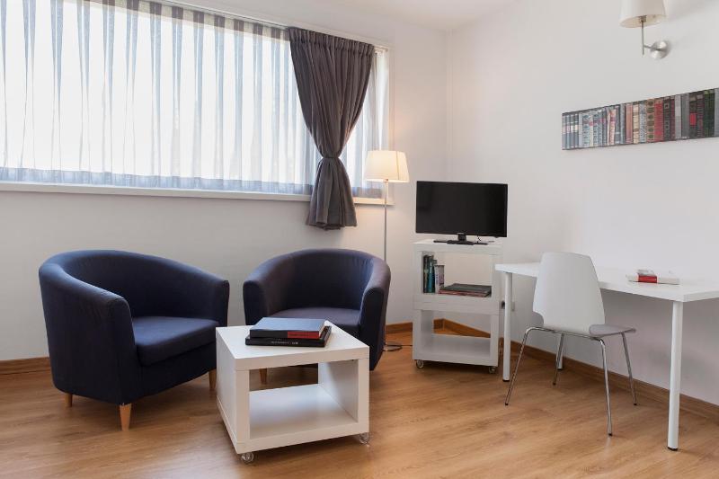 Triple Room image 3