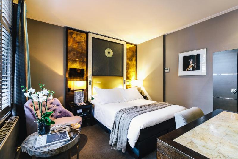 Luxury Single Room image 4