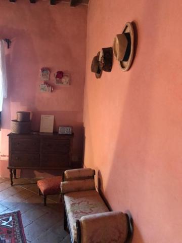 Classic Double Room image 3