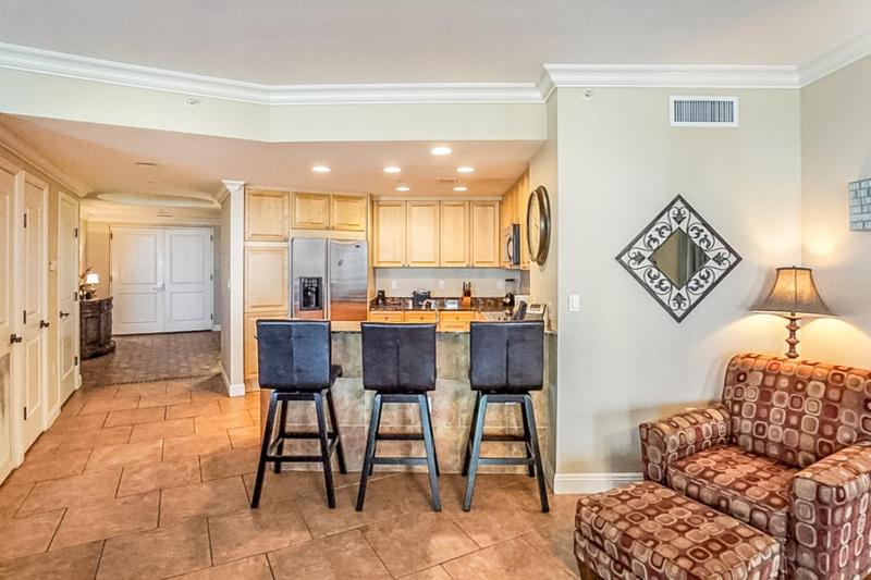 Three Bedroom Apartment image 2