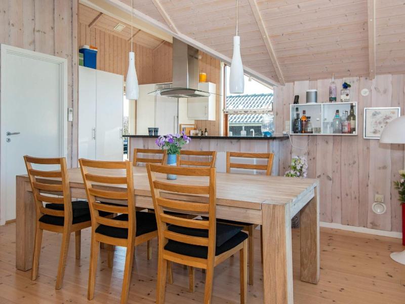 Three-Bedroom Holiday Home  image 1