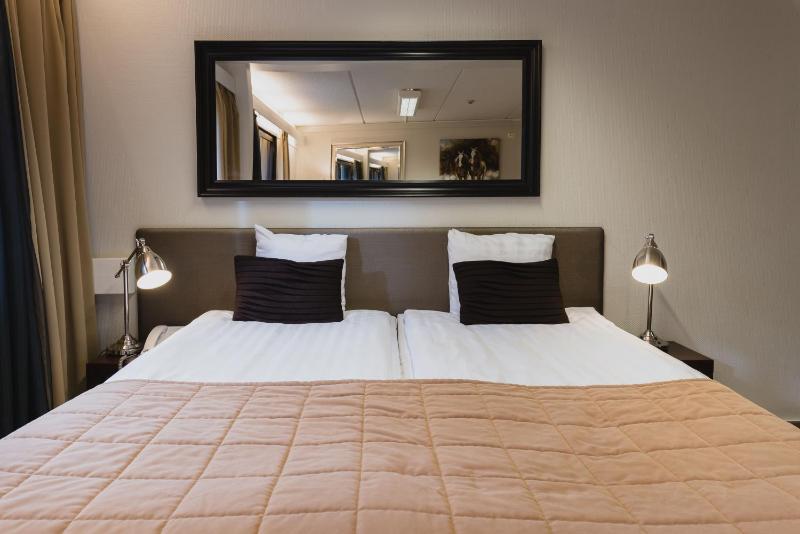 Standard Family Room image 1