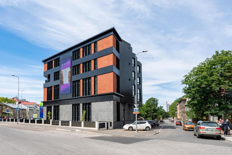 One-Bedroom Apartment image 2