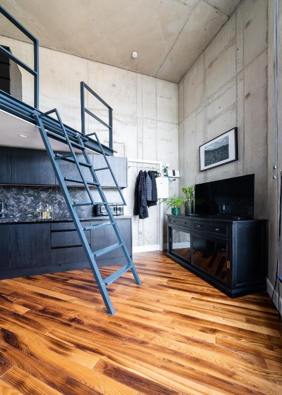 One-Bedroom Apartment image 1