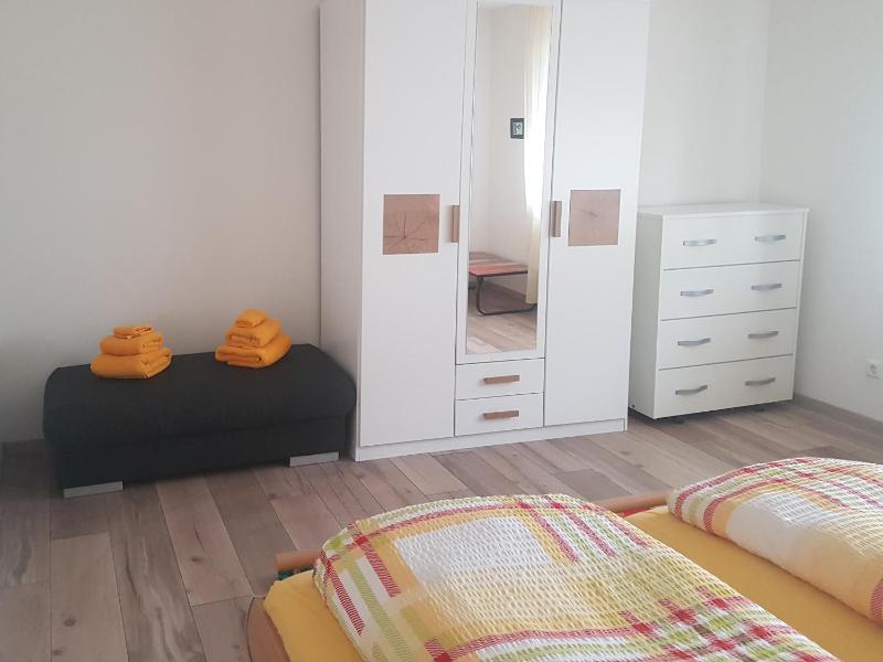 One-Bedroom Apartment image 2