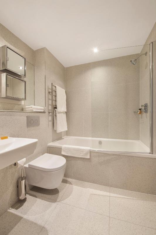 Q Square by Supercity Aparthotels - image 13
