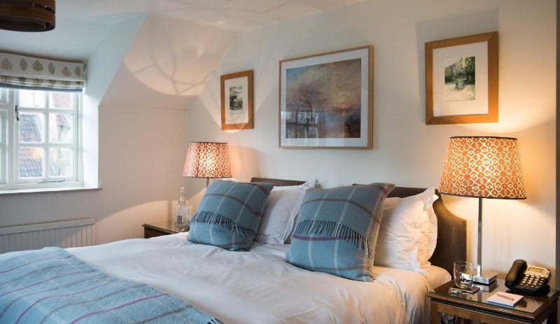 Superior Suite image 1