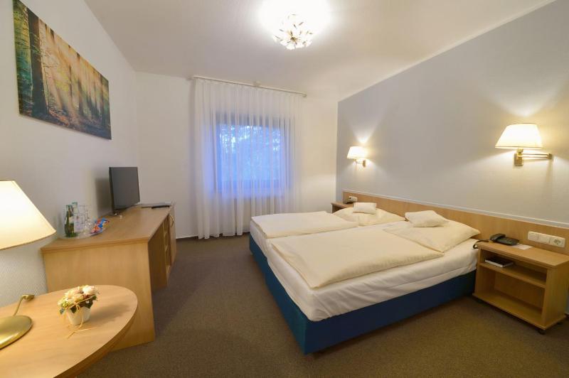 Standard Double Room image 1