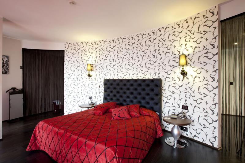 Superior Suite image 3