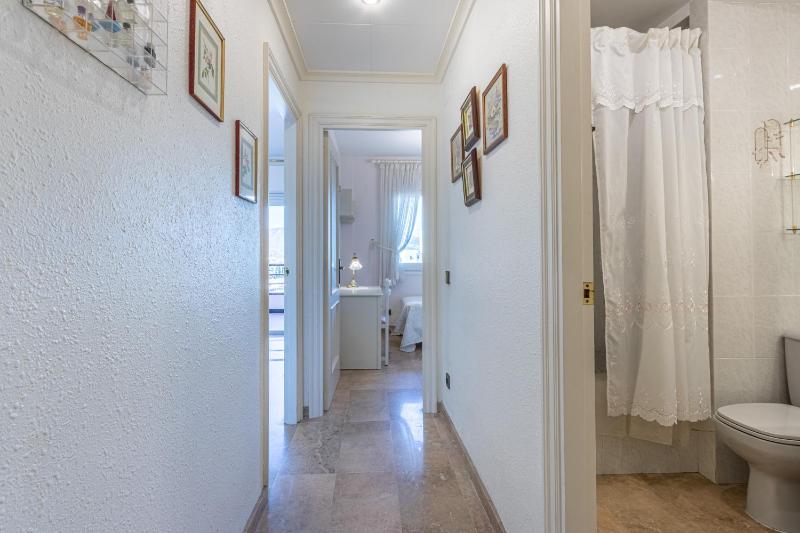 Basic Comfort Apartamento Les Dunes 0138 al canal con gran terraza y parking - image 11