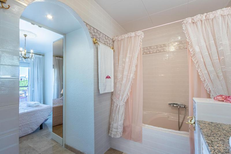 Basic Comfort Apartamento Les Dunes 0138 al canal con gran terraza y parking - image 19