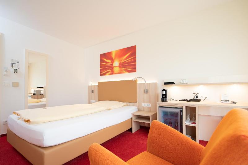 Comfort Single Room image 4