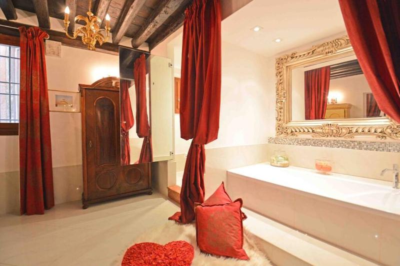 Zattere Cottage close to Guggenheim Images