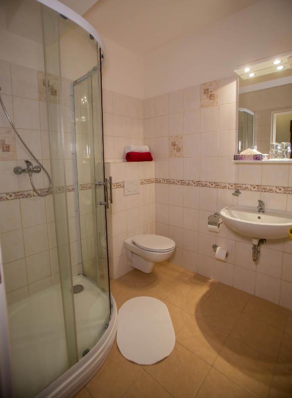 Triple Room image 4
