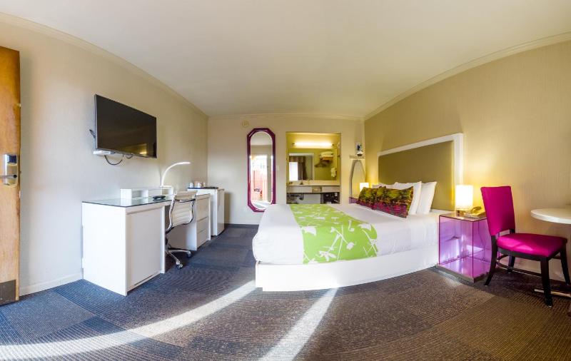 Inn at Golden Gate - image 15