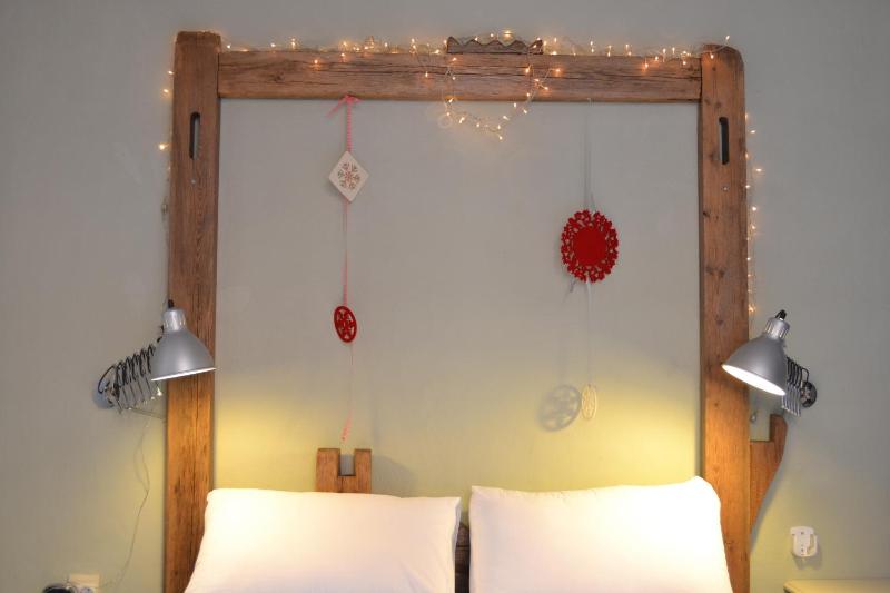 Poco - Standard Double Room with City View and Balcony image 2