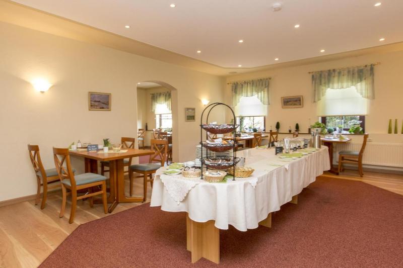 Deichhotel Grube - image 32