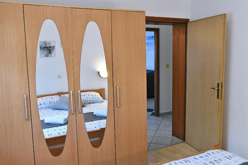 Apartment Martina - image 18