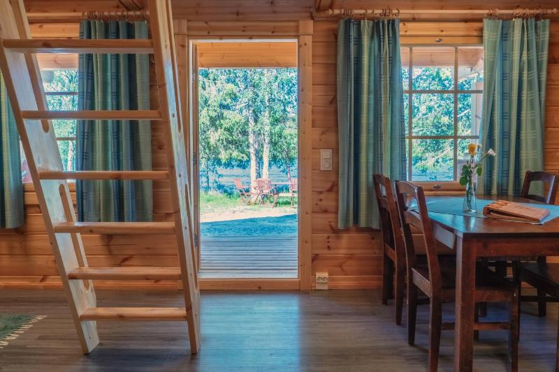 Chalet image 2