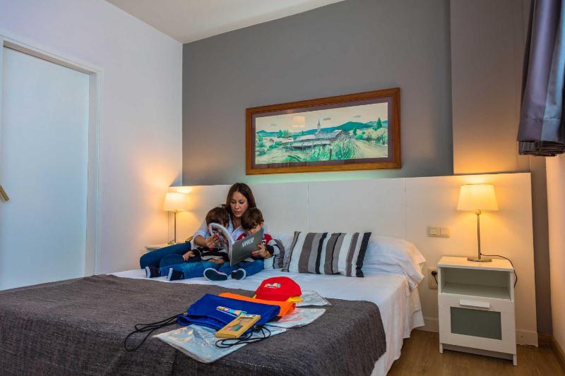 Aparthotel Atenea Barcelona - image 8