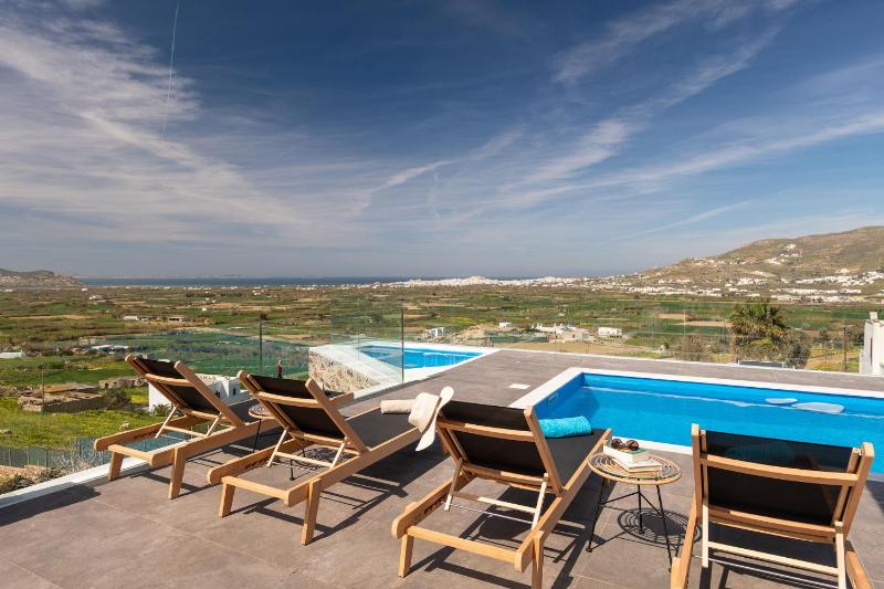 Villa with Private Pool image 1