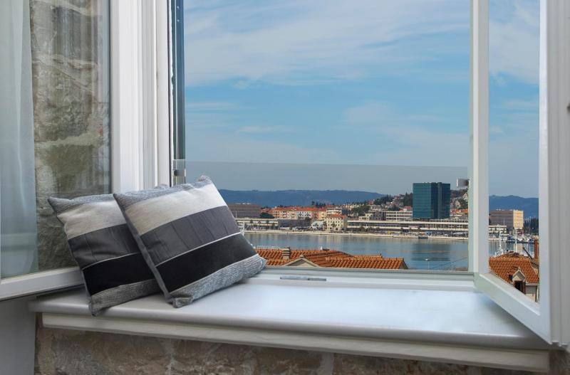 Deluxe Double or Twin Room with Sea View  - Annex image 2