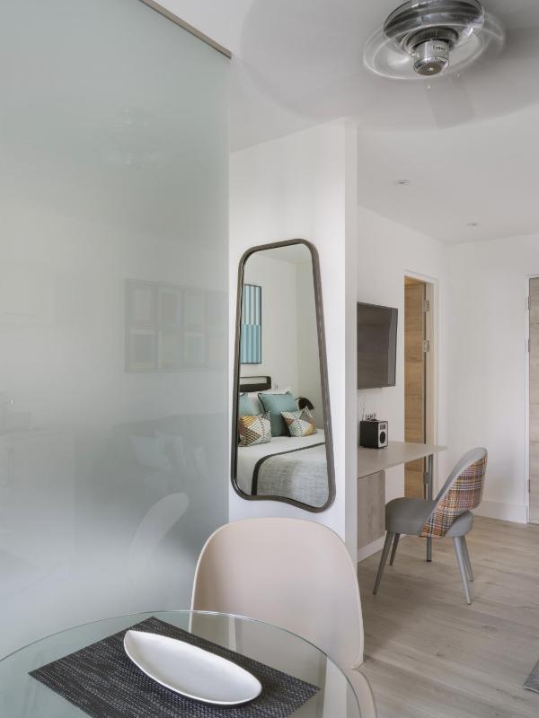 Q Square by Supercity Aparthotels - image 15